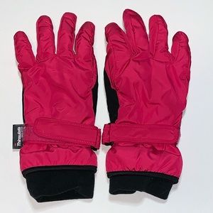 Thinsulate Pink Gloves fits kids and adults